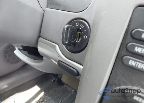 2005 Chevrolet Malibu z USA, uszkodzony, nr VIN 1G1ZS52F45F189460